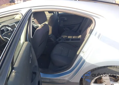 2013 Chevrolet Volt z USA, uszkodzony, nr VIN 1G1RA6E41DU126359